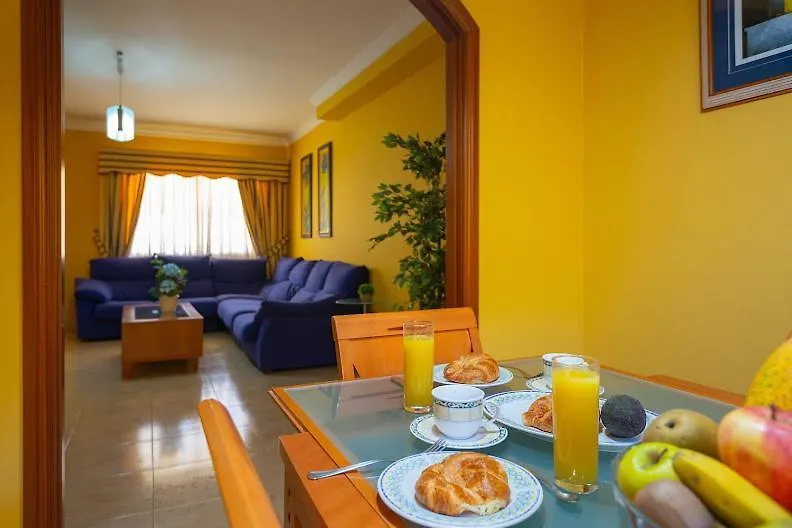 Duplex En El Centro De Galdarアパートメント